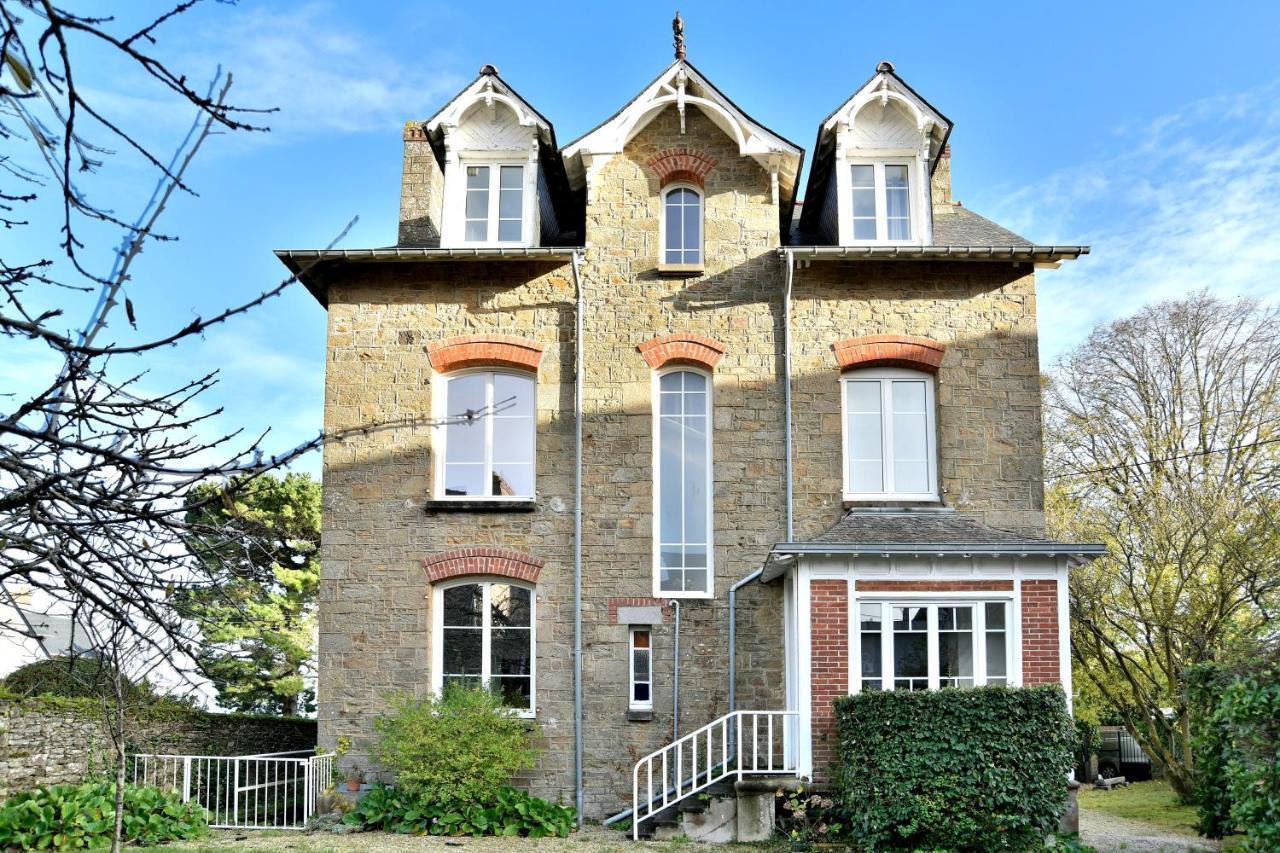 La Brise Cancalaise - Maison Typique Avec Vue Mer Cancale Exterior foto